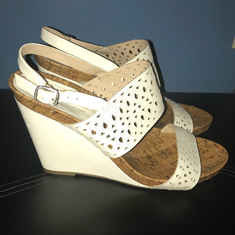 BCBGeneration white eyelet wedges size 10